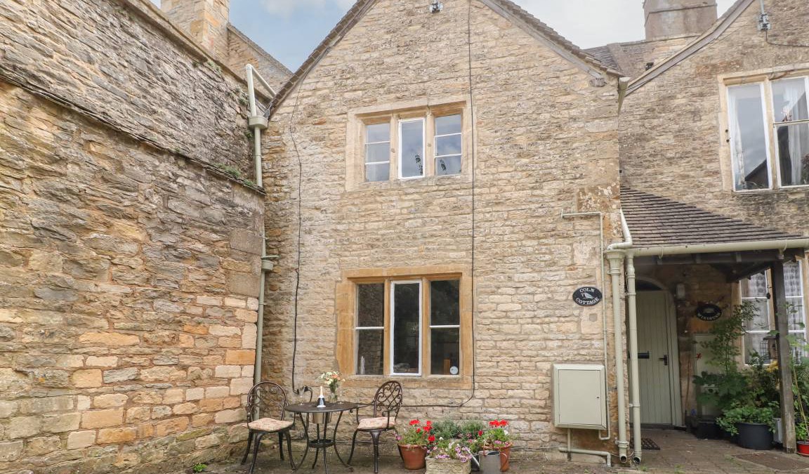 Stow-on-the-Wold Cottage | Cabin ∙ 1 bedroom ∙ 2 guests