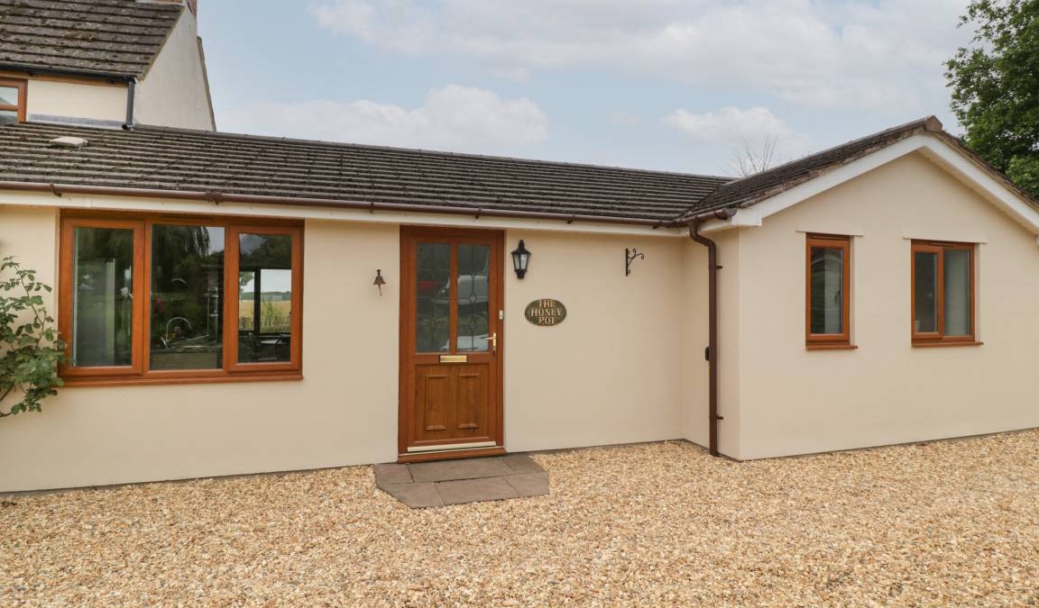 Tidenham Cottage | Cabin ∙ 1 bedroom ∙ 2 guests