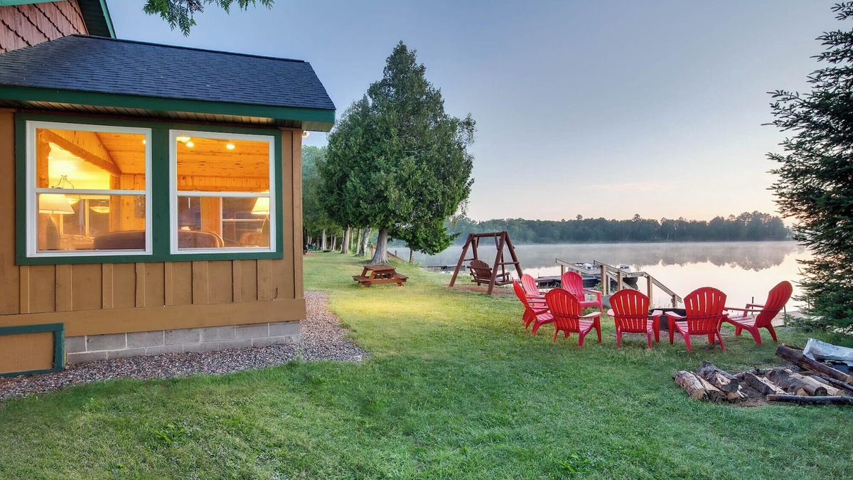 Mercer Cabin | Cabin 1 Musky Point