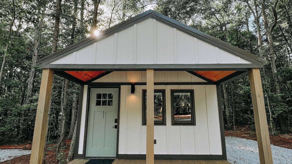 Hartwell Apartment | Cabin #1 Studio Style