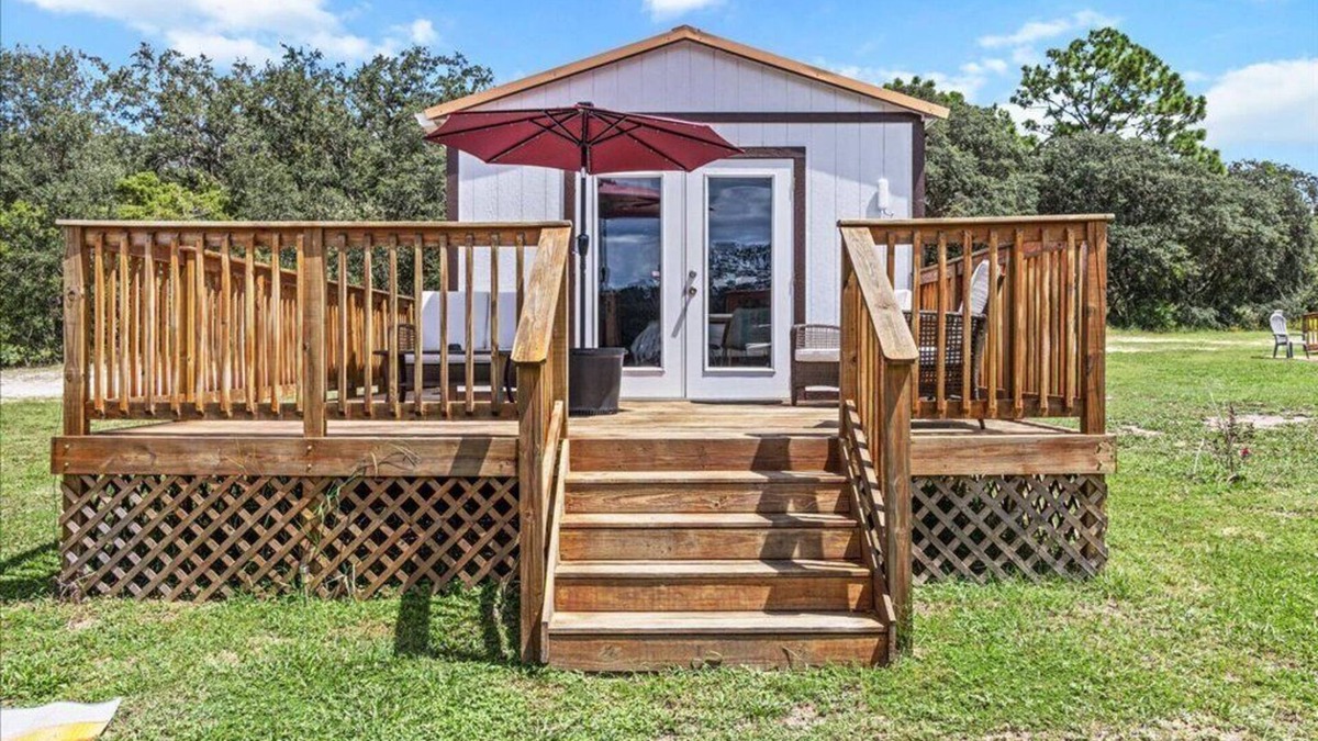 Sugarmill Woods Cabin | Cabin #1 Zen At The Palms 5 Star Adult Resort minutes from scalloping & fishing