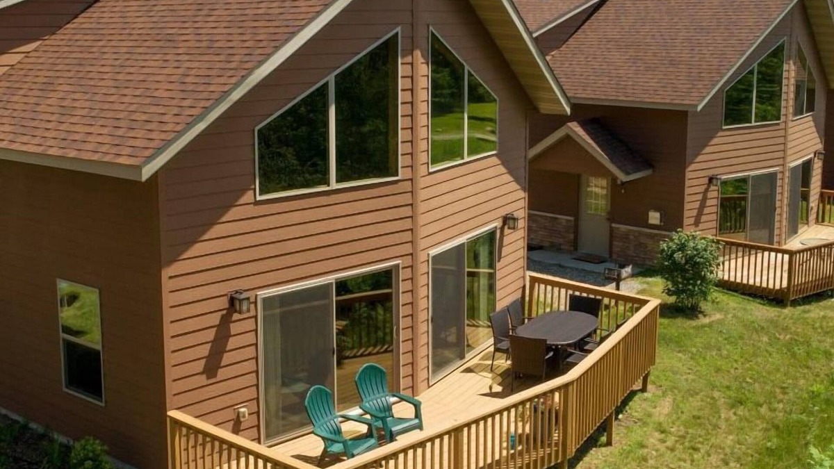 Walker Cabin | Cabin 101 - Pet Friendly/Closed Loft/Modern, Clean, and Comfortable