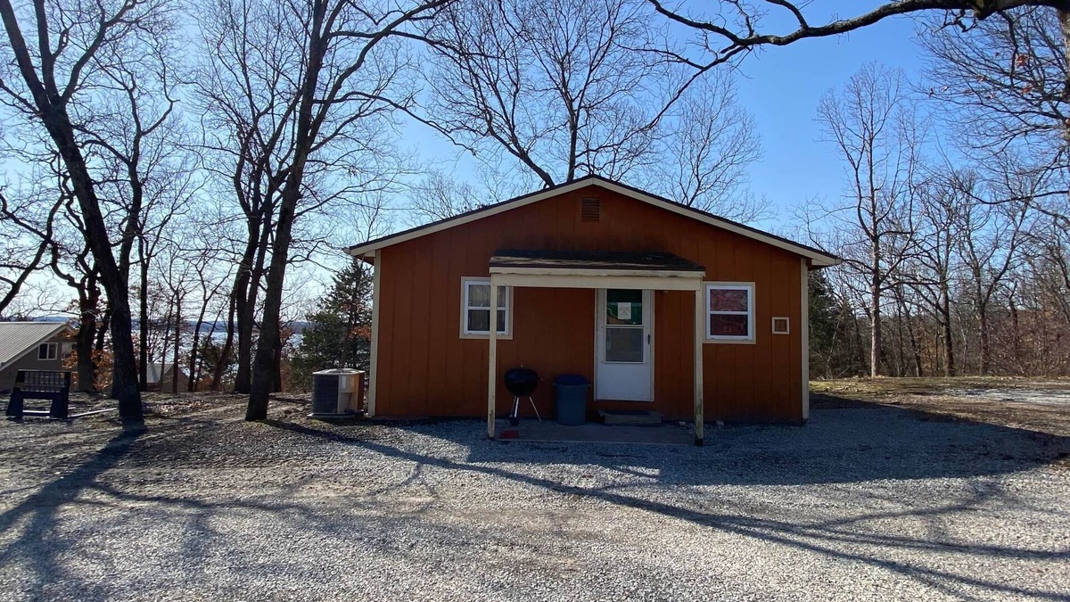 Warsaw Cabin | Cabin 11 - Reel and Trigger