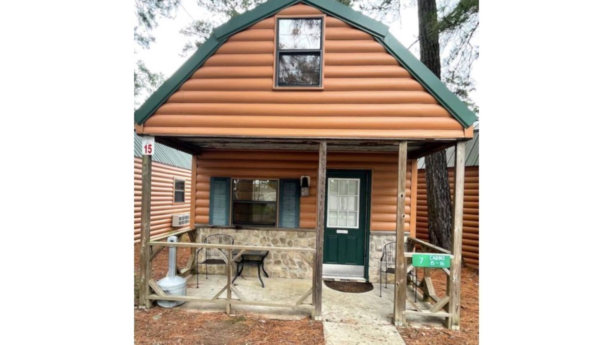 Negreet Cabin | Cabin 15 at Tranquility Bay Resort