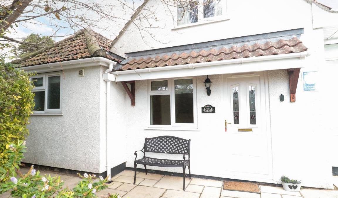 Burnham-on-Sea Cottage | Cabin ∙ 2 bedrooms ∙ 4 guests