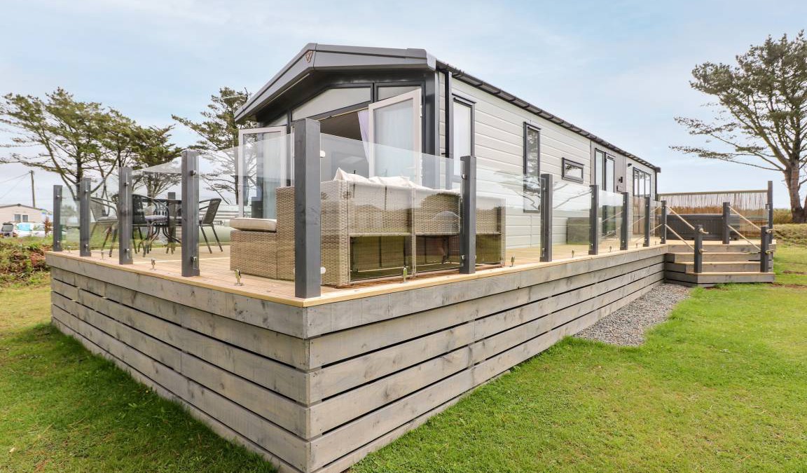 Hasguard Cross Cottage | Cabin ∙ 2 bedrooms ∙ 4 guests