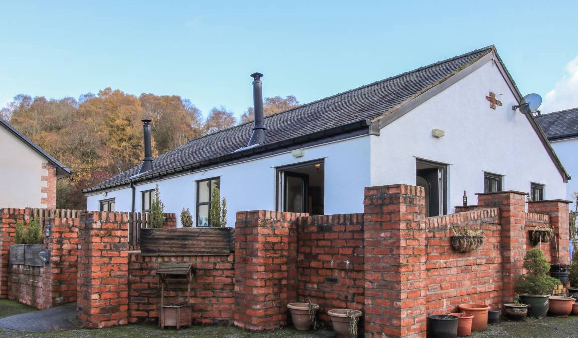 Mold Cottage | Cabin ∙ 2 bedrooms ∙ 4 guests