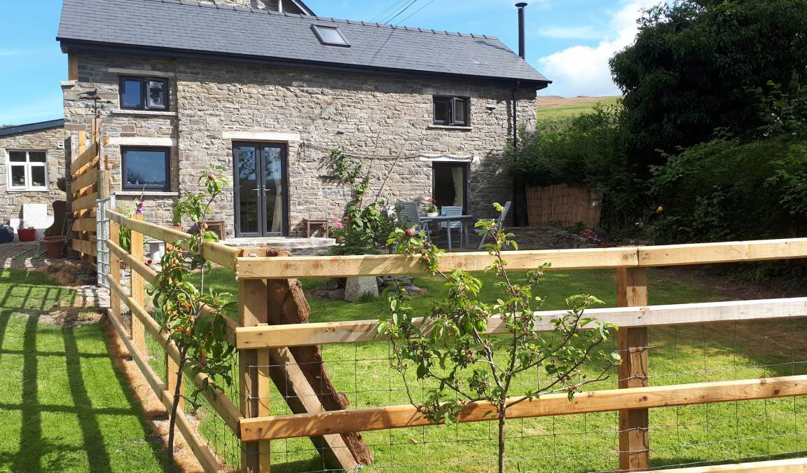 Builth Wells Cottage | Cabin ∙ 2 bedrooms ∙ 4 guests