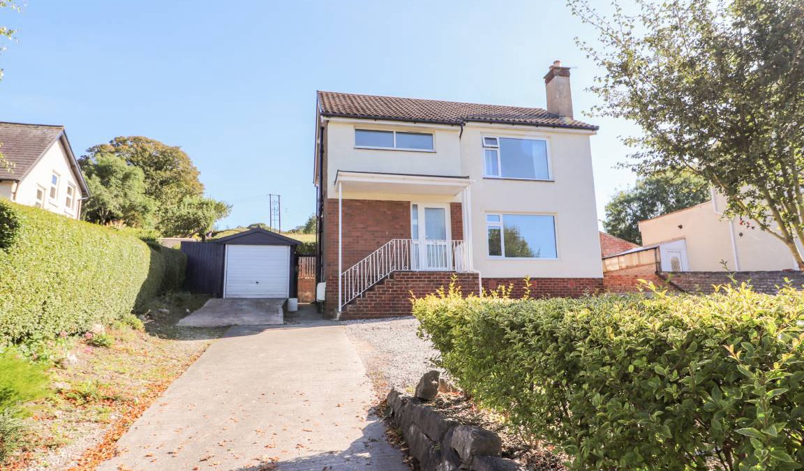Rhos on Sea Cottage | Cabin ∙ 2 bedrooms ∙ 4 guests