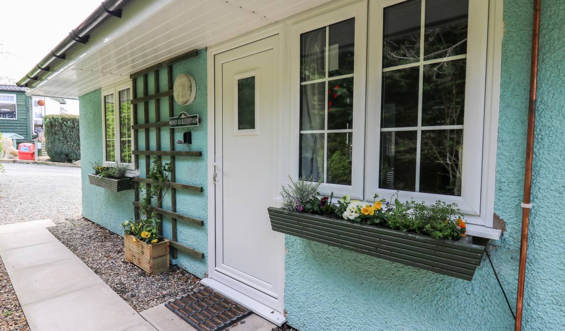 Crossgates Cottage | Cabin ∙ 2 bedrooms ∙ 5 guests