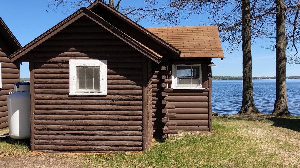 Carp Lake Cabin | Cabin #2 - "Kitchitikipi"