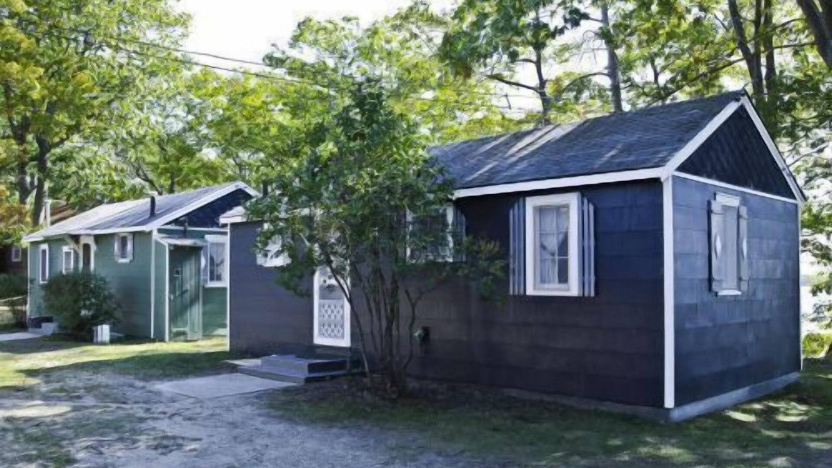 Carp Lake Cabin | Cabin #2 - M Den by RedAwning