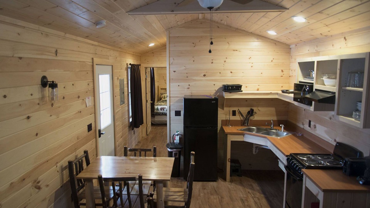 North Rose Cabin | Cabin # 2 of 4 at Oak Park Marina-on beautiful Sodus Bay! Weddings & Vacations