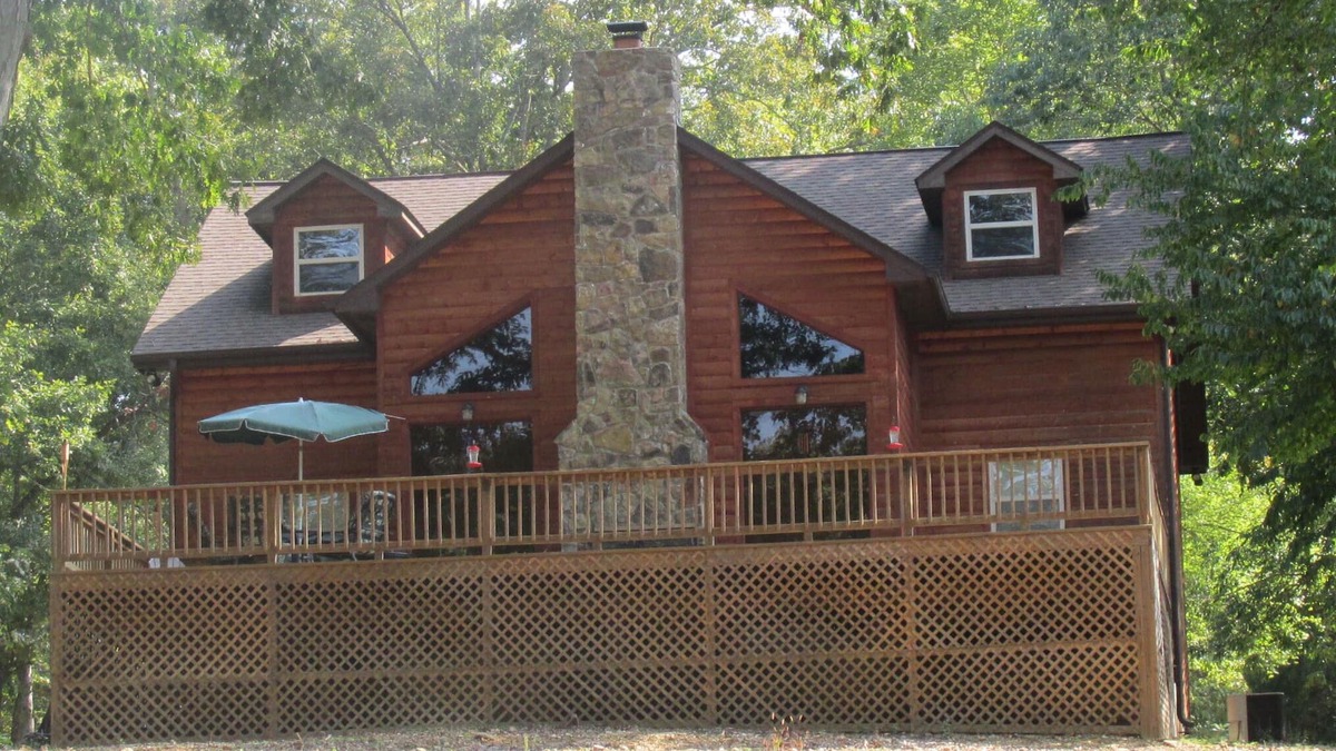 Doniphan Cabin | Cabin 200 yards from Current River Access 13 miles north of Doniphan
