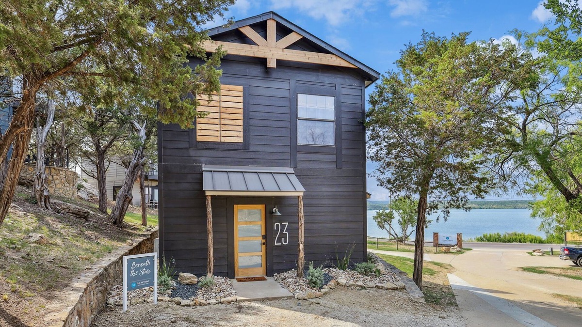 Graford Cabin | Cabin 23: Beneath The Stars