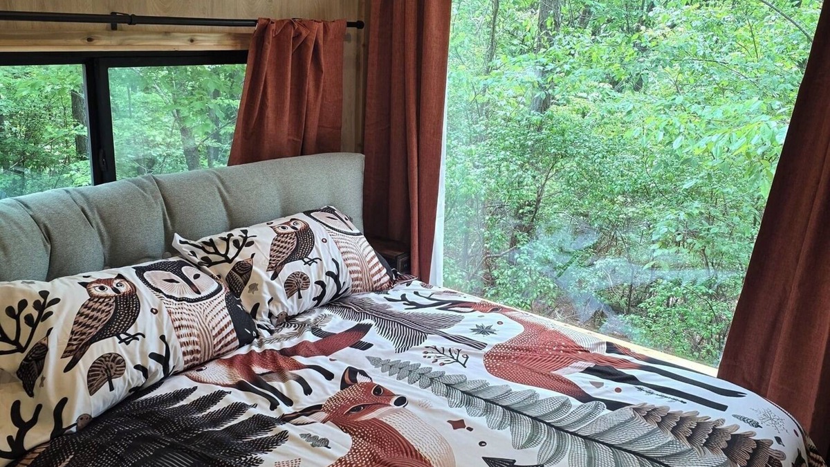 South Pittsburg Cabin | CABIN 28 AT Sasquatch Farm With HVAC and WIFI