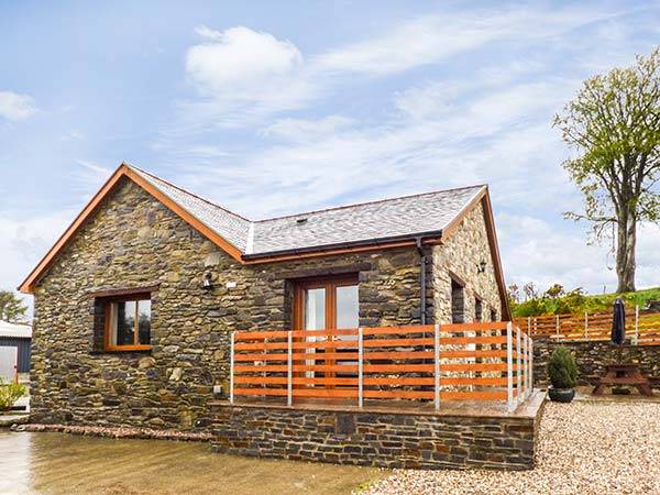 Bontnewydd Cottage | Cabin ∙ 3 bedrooms ∙ 6 guests