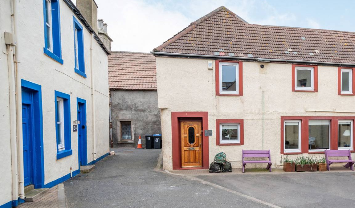 Eyemouth Cottage | Cabin ∙ 3 bedrooms ∙ 5 guests