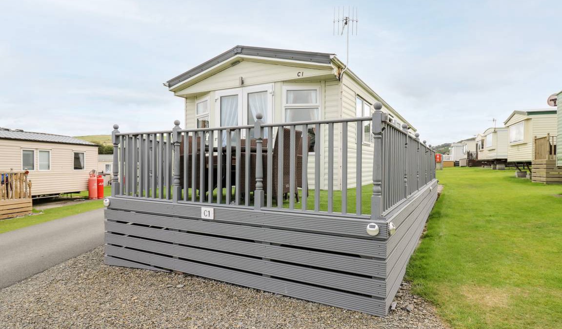 Aberystwyth Cottage | Cabin ∙ 3 bedrooms ∙ 6 guests
