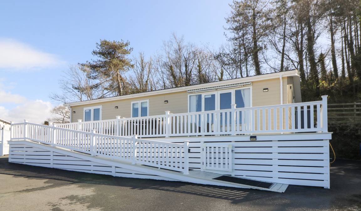 Borth Cottage | Cabin ∙ 3 bedrooms ∙ 6 guests