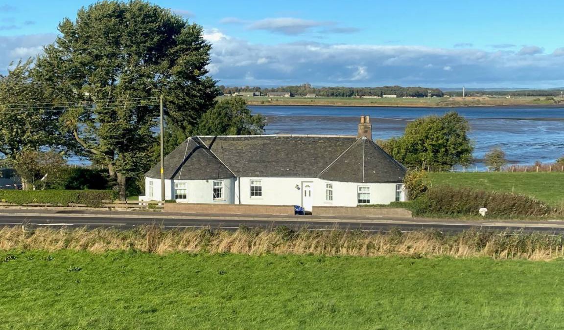 Kincaple Cottage | Cabin ∙ 3 bedrooms ∙ 8 guests
