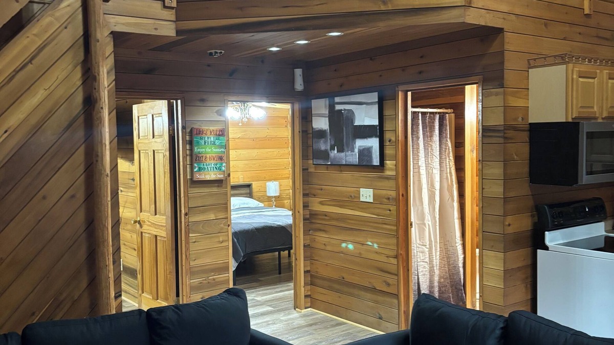 Clear Creek Cabin | {CABIN #3 of 4} "THE RELAXATION". YOUR HOME AWAY FROM HOME.