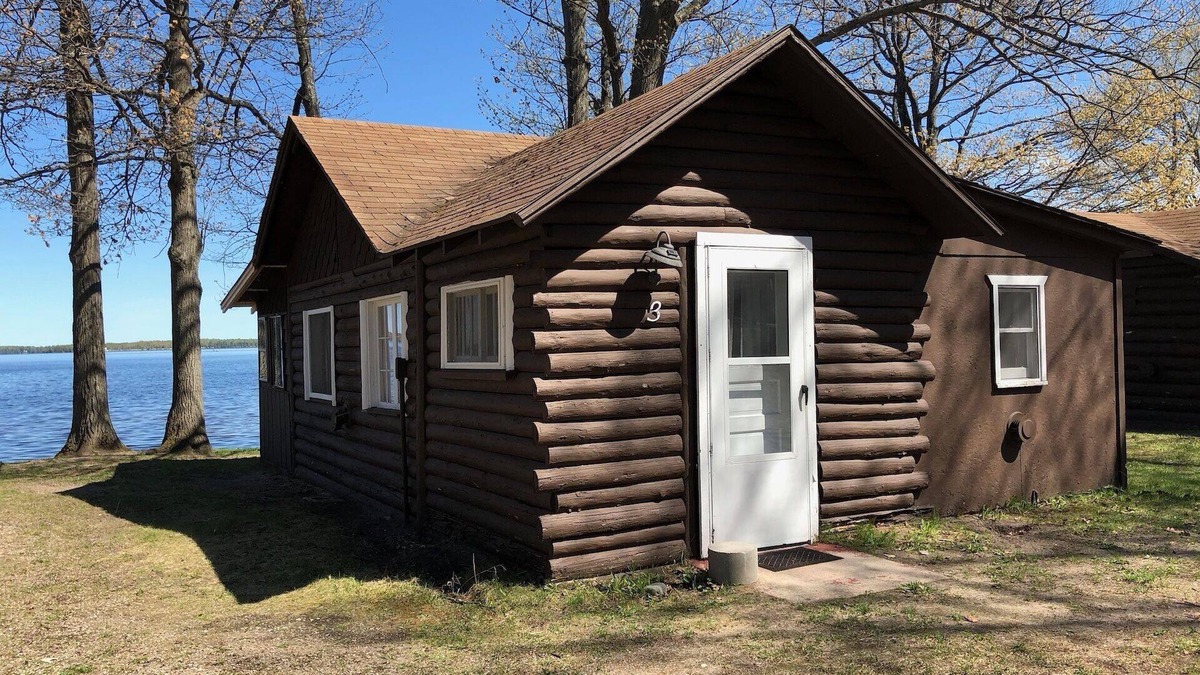 Carp Lake Cabin | Cabin #3 - "Tamarack"