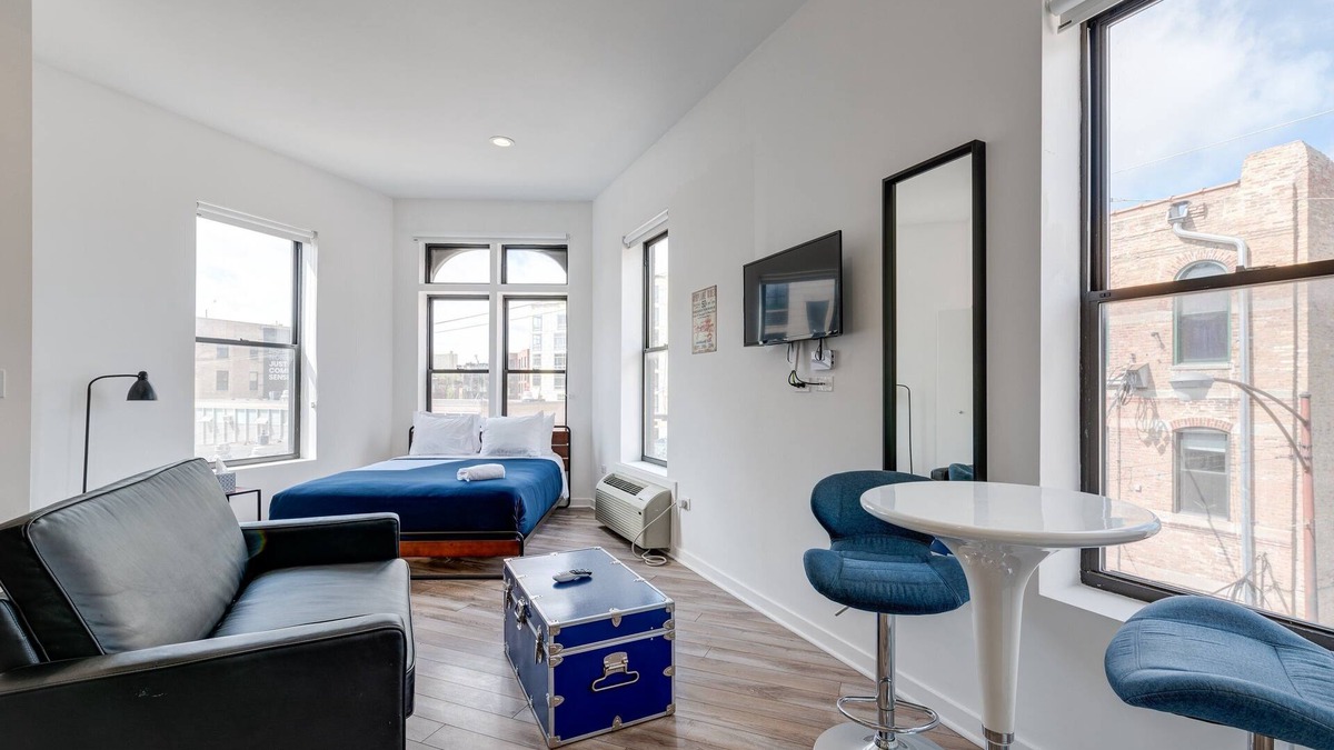River West Apartment | Cabin 301 by 747 Lofts