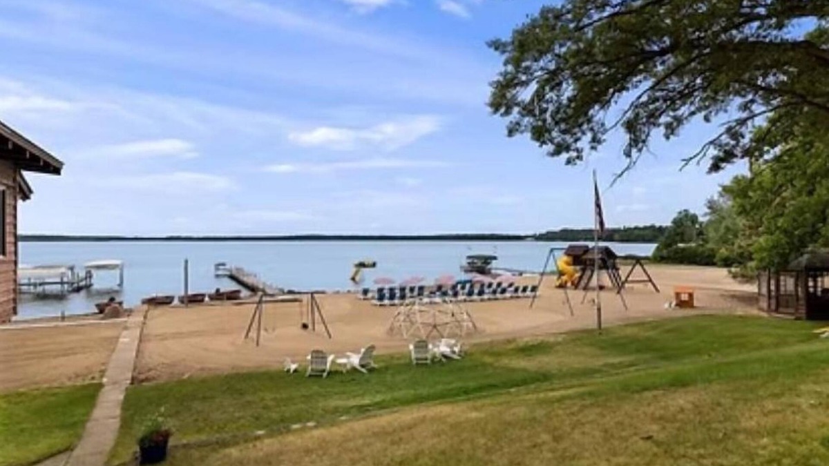 Pine River Apartment | Cabin 4 at Heaths Resort