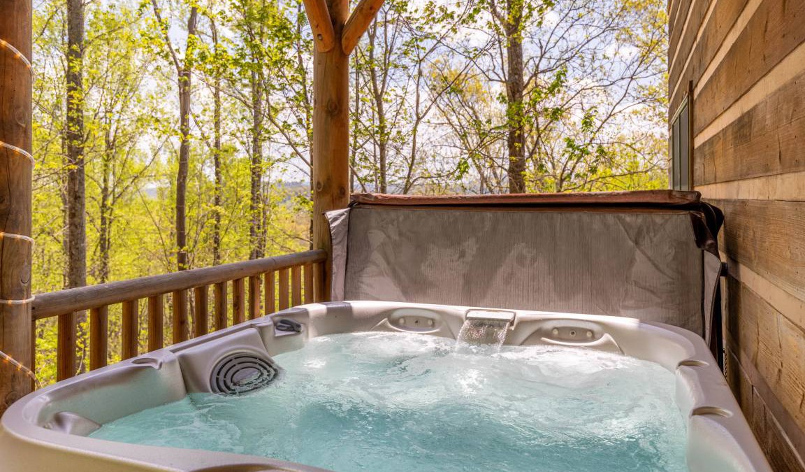 Boone Cabin | Cabin ∙ 4 bedrooms ∙ 10 guests