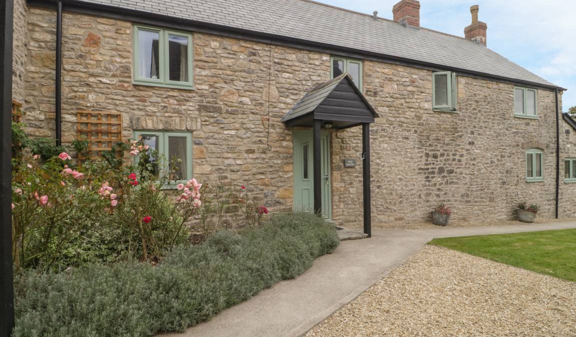 Compton Martin Cottage | Cabin ∙ 4 bedrooms ∙ 8 guests