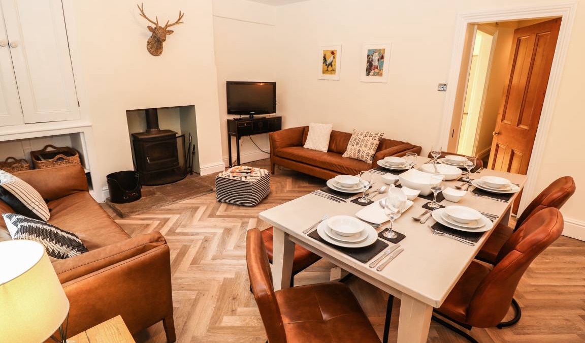 Waterhead Cottage | Cabin ∙ 4 bedrooms ∙ 8 guests