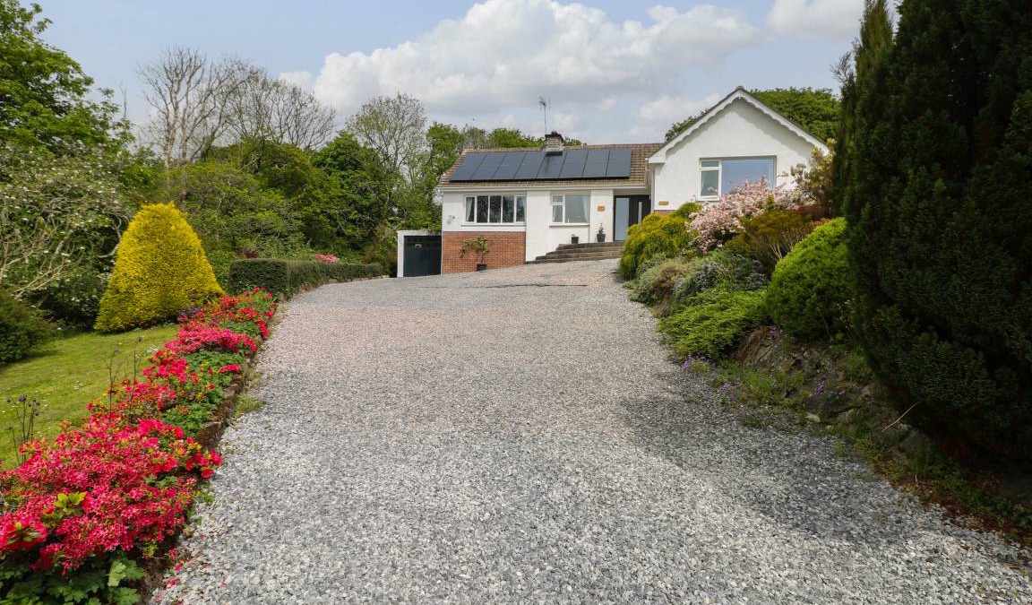 Wiseman's Bridge Cottage | Cabin ∙ 4 bedrooms ∙ 8 guests