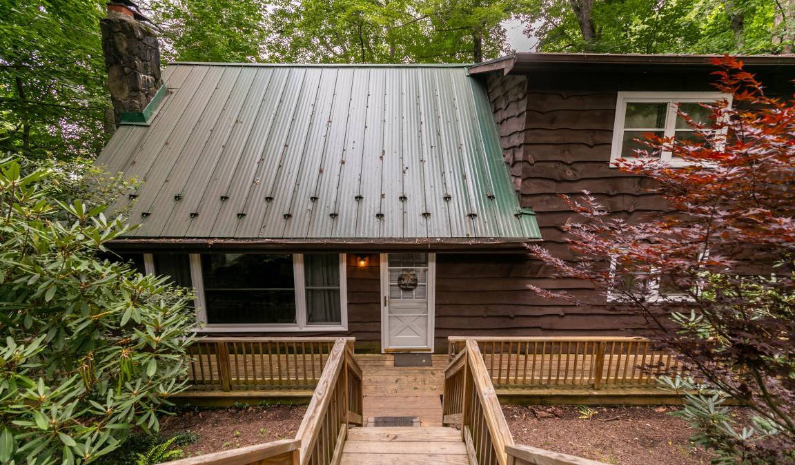 Fleetwood Cabin | Cabin ∙ 4 bedrooms ∙ 12 guests