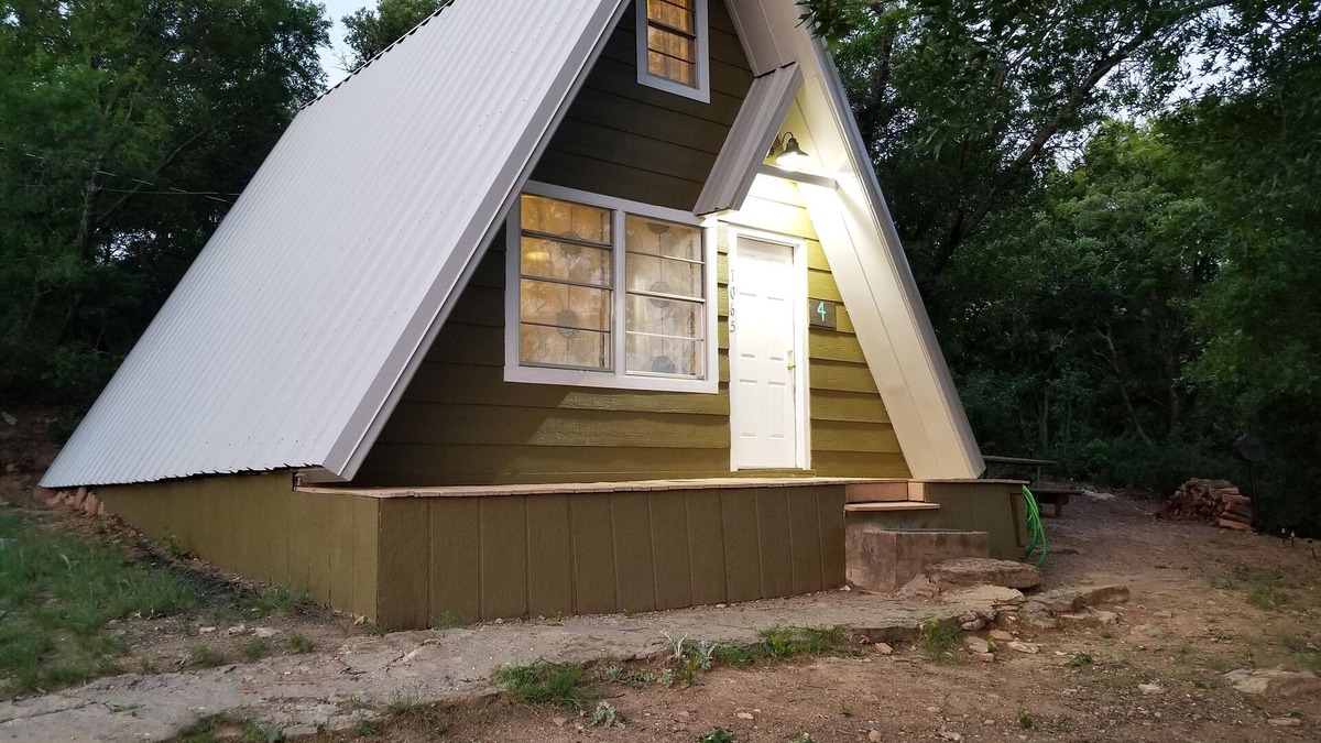 Cisco Cabin | Cabin #4 @ Lake Cisco Rentals