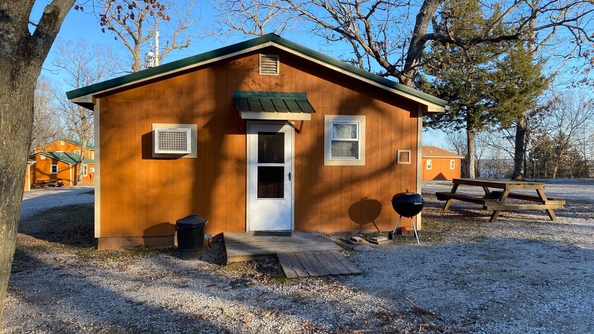 Warsaw Cabin | Cabin 4 - Reel and Trigger