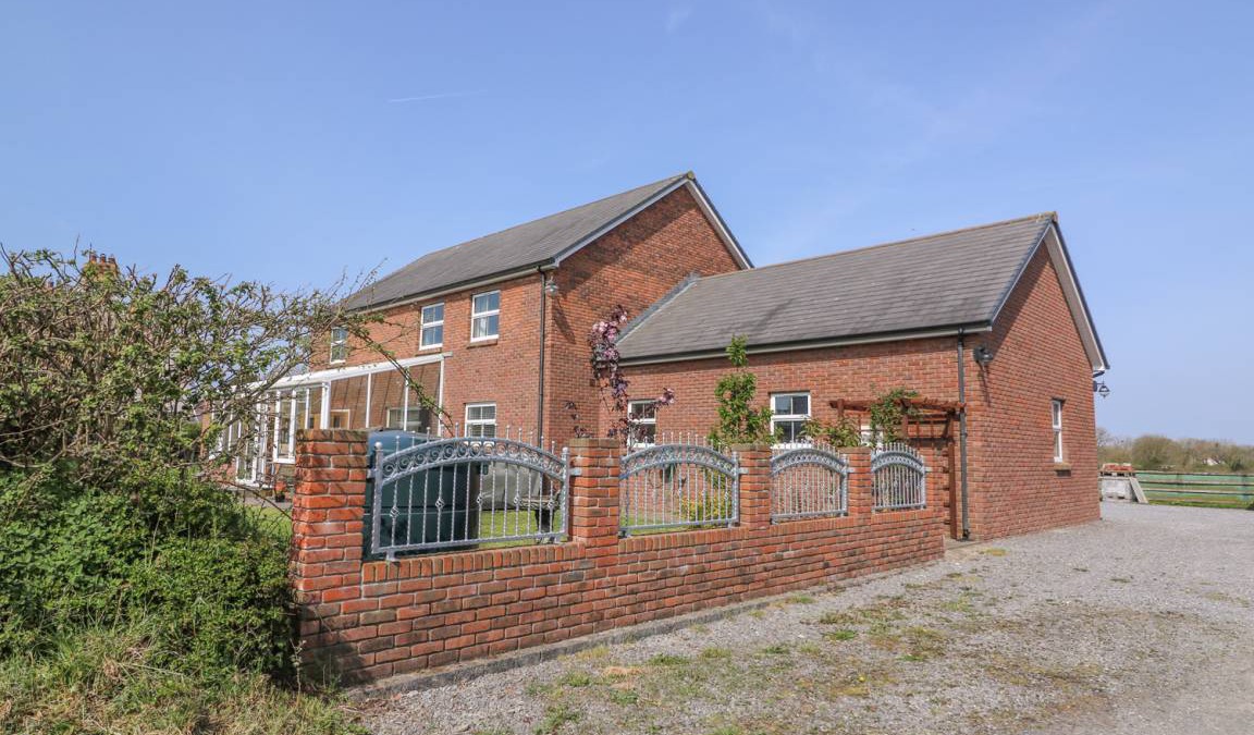 Tremain Cottage | Cabin ∙ 5 bedrooms ∙ 10 guests