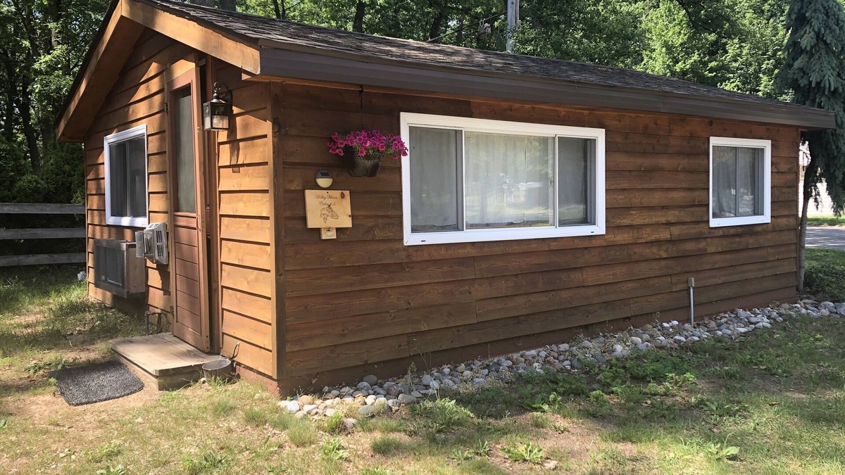 Mayfield Cabin | Cabin 5 Lake Cabin Resort on Fife Lake