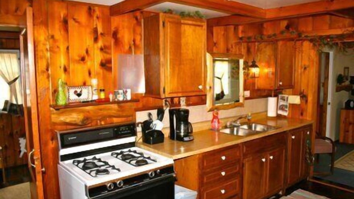 Carp Lake Cabin | Cabin #5 - Times Square by RedAwning
