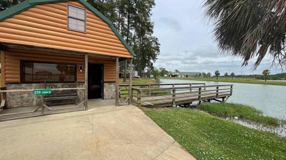 Negreet Cabin | Cabin 52 at Tranquility Bay Resort