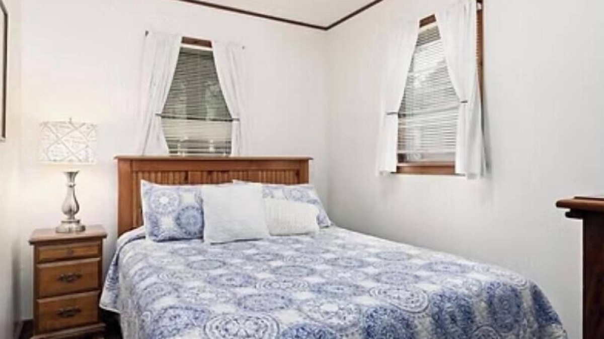 Pine River Apartment | Cabin 7 at Heaths Resort