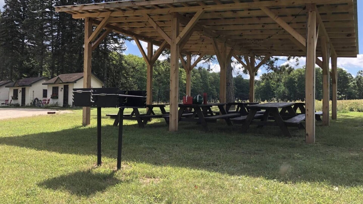 Cadillac Cabin | Cabin #7 - The 7 Point