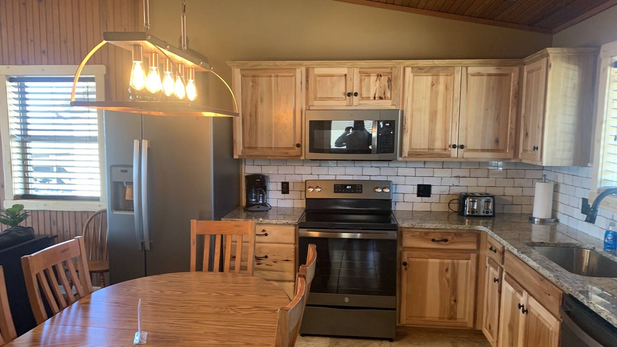 Oakland Cabin | Cabin 8 - Beautiful Cabin overlooking Bull Shoals Lake
