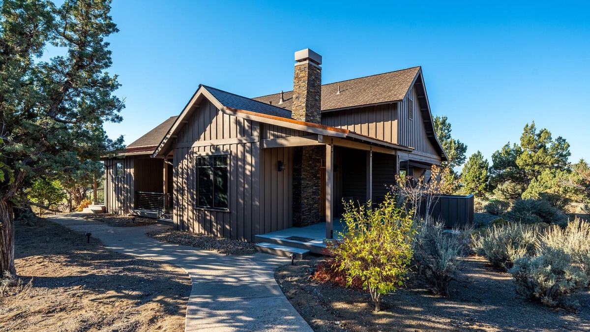 Powell Butte Cabin | Cabin 86 Sage Canyon - Brasada Ranch I Hot tub I Golf I Mountain Views