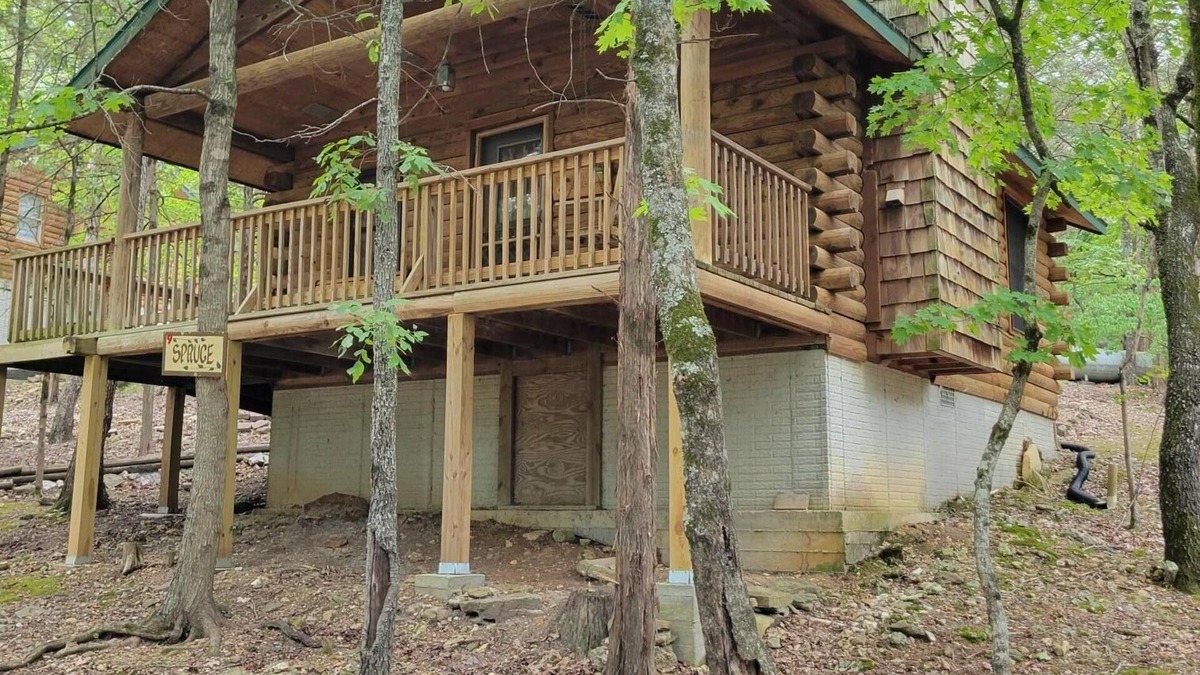 Shell Knob Cabin | Cabin #9 The Spruce-Log cabin on Table Rock Lake