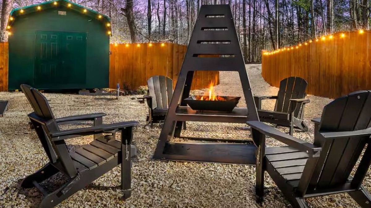 Rocky Grove Apartment | Cabin Apt 20min to Gatlinburg across from Ntl Park GameRoom+FirePit+Pet Friendly
