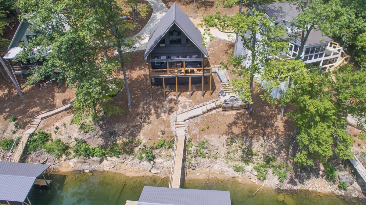 Jasper House | Cabin at Eagle Cove: 4 BR, 2.5 BA in Jasper, Sleeps 12