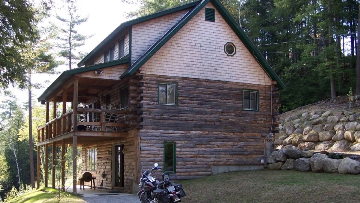 Hill Cabin | Cabin at Falls Romantic All Seasons Wonderland