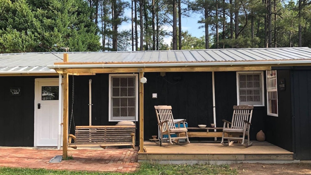 Mesena Cabin | Cabin at Meadow Springs, lakes and walks on 51+acres in Warrenton GA