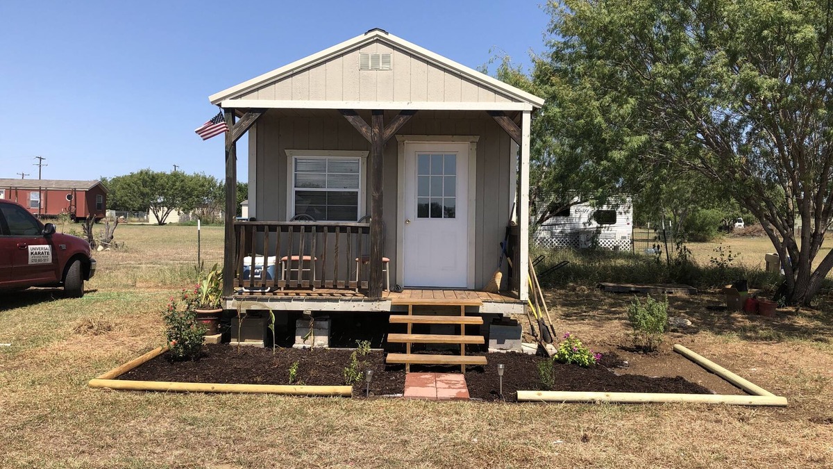 Sutherland Springs Cabin | Cabin by the Lake